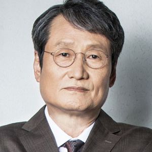 ムン・ソングン（문성근 Mun Seong-Geun）