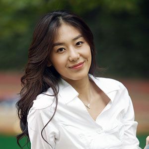 ユン・ジョンヒ（윤정희 Yoon Jung-Hee）